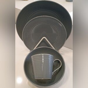 Royal Doulton Gordon Ramsay Maze Dark Grey 16-piece Set, NEW